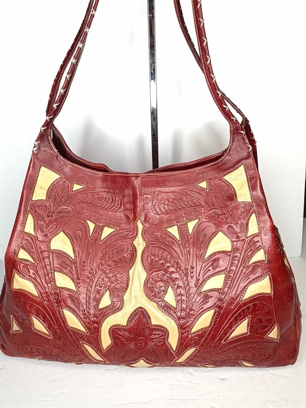 Leaders in Leather Women's Red and Cream Tooled Leather Shoulder Bag
